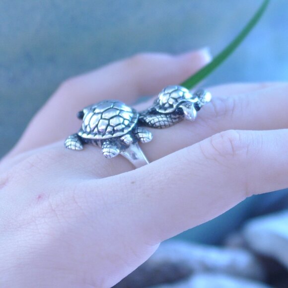 HUGE Sterling Silver Adjustable Turtle Statement Ring .5 oz - Picture 4 of 4